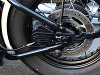 abdeckung-bremszange-hinten-fuerbonneville-bobber_