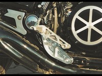 Fussrastenanlage-fuer-Vmax-rechts