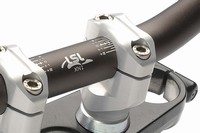 LSL-Detail-XBar-Klemmboecke