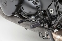 LSL-Fussrastenanlage-W800-rechts