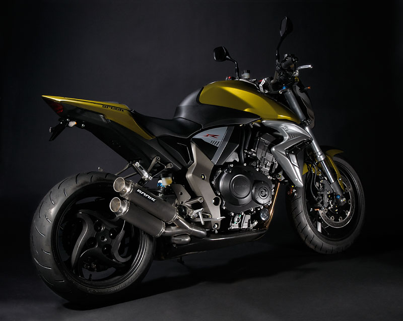 HCB1000R-001 Schr_g Seite