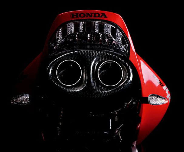 Honda CBR1000RR Oval Q1