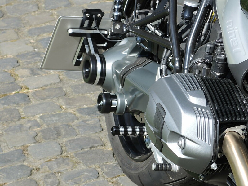 Kennzeichenhalter_seitlich_RnineT