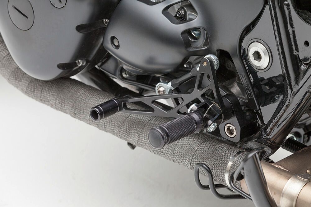 LSL-Fussrastenanlage-W800-rechts