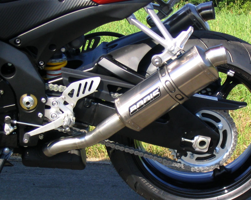 SGSXR1000-066 Detail Auspuff 2